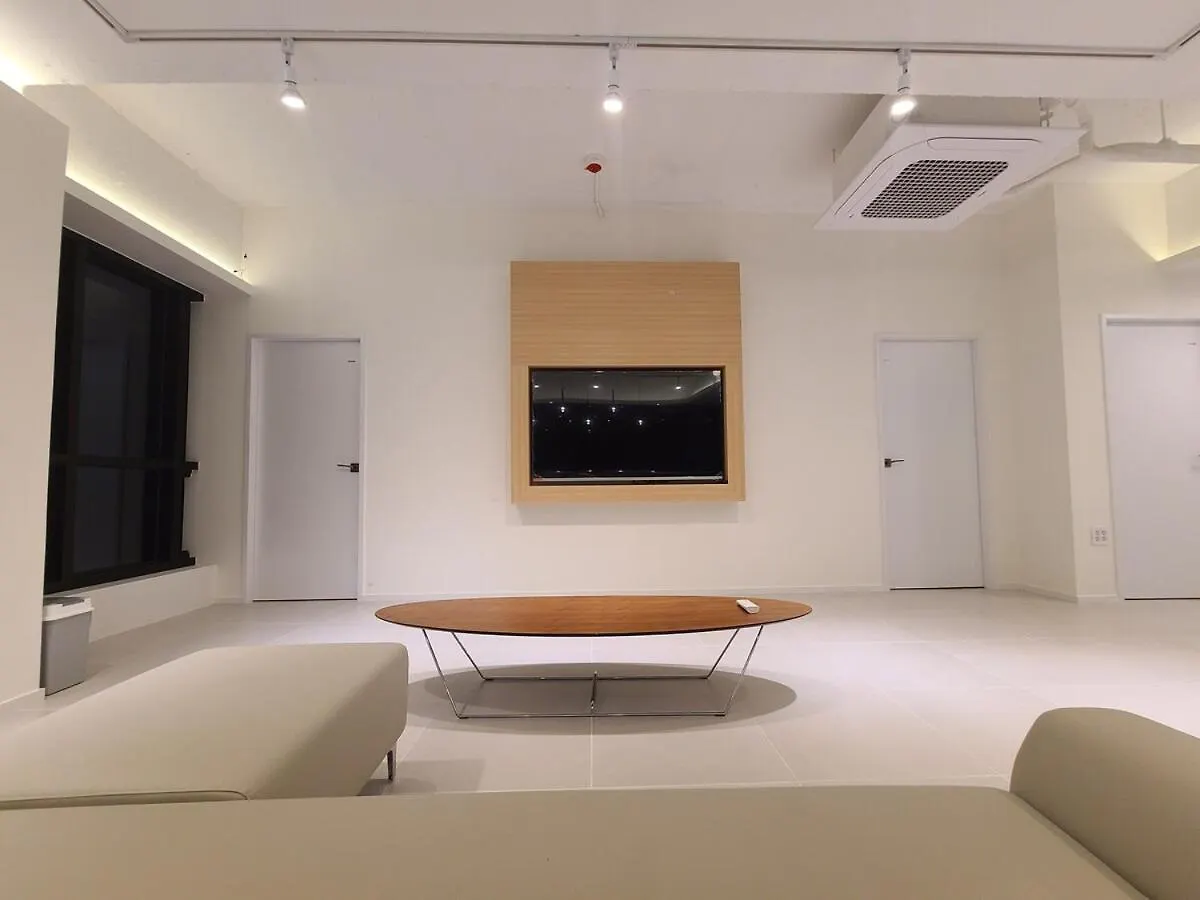 Penton9 B Villa Busan