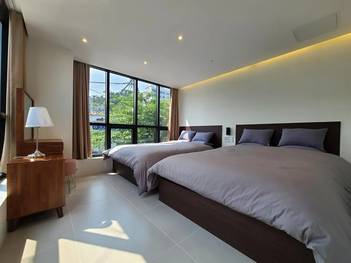 Penton9 B Villa Busan